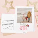 Postal Festiva Navidades de Alegría por la Paz Retro Rosa 1 Mínim<br><div class="desc">Este diseño festivo de Paz y Alegría fue creado usando un divertido y moderno tipo de letra de guión y mi letra de bloque con letras a mano en un estilo retro en rosa retro y rojo coronado con mi sombrero Santa pintado a mano con helio y bayas para hacer...</div>