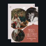 Postal Festiva Navidades de Punto de Polka Boho Rojo Vertical 3-F<br><div class="desc">Esta tarjeta postal de vacaciones vertical de boho polka Navidad tres fotos es perfecta para su moderno saludo de vacaciones de bohemia inspirado en una casa de campo. El clásico estilo rústico, aunque delicado, le confiere un aspecto muy original, conservándolo en lo lindo y sencillo. Los puntos de polka vienen...</div>