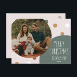 Postal Festiva Navidades del Punto Verde Del Boho Polka Una Foto<br><div class="desc">Este boho polka dot verde Navidad una postal de festividad es perfecta para su moderno saludo de vacaciones de bohemia inspirado en una casa de campo. El clásico estilo rústico, aunque delicado, le confiere un aspecto muy original, conservándolo en lo lindo y sencillo. Los puntos de polka vienen en tonos...</div>