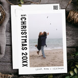 Postal Festiva Navidades minimalistas modernos de una foto person<br><div class="desc">Presentamos nuestra Minimalista tarjeta postal de vacaciones para Navidades de fotografía única personalizada, una manera elegante y conveniente de enviar cálidos saludos de vacaciones a sus seres queridos. Estas postales están diseñadas pensando en la sencillez y la personalización, lo que las convierte en una elección práctica y a la vez...</div>