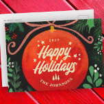 Postal Festiva Navidades Rojos Modernos Ball Ornamento Botánico<br><div class="desc">El diseño se compone de un adorno de Navidad rojo en un fondo oscuro. Añada el nombre,  año y mensaje del personalizado de su familia. Disponible aquí: http://www.zazzle.com/store/selectpartysupplies</div>