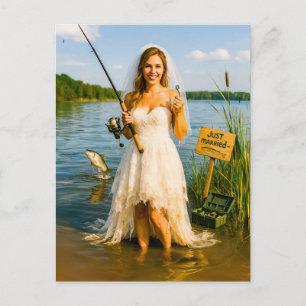 Postal Festiva Novia con caña de pescar y anzuelo junto al lago