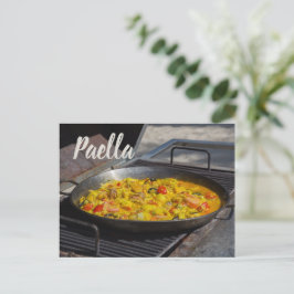 Postal Festiva Paella se prepara en un regalo a la parrilla para 