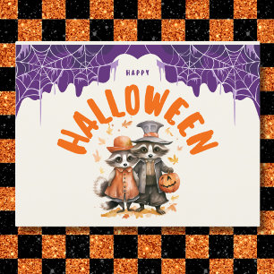 Postal Festiva Pareja de mapaches caprichosos felices de Hallowee