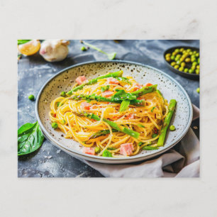 Postal Festiva Pasta de espárragos con salsa de crema