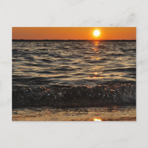 Postal Festiva playa de atardecer