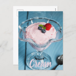 Postal Festiva Postre de crema de frambuesa con menta y regalo de