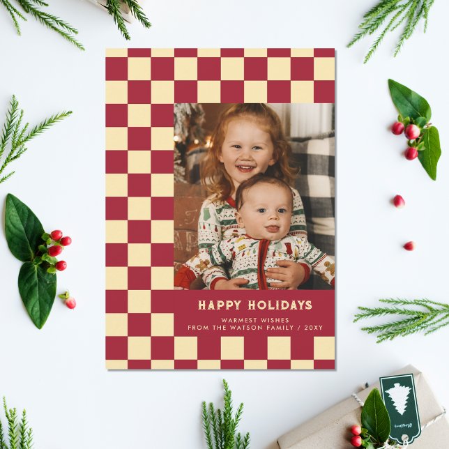 Postal Festiva Red Retro Groovy revisó foto feliz de feriados (Red Retro Groovy Checkered Happy Holidays Photo Holiday Postcard)