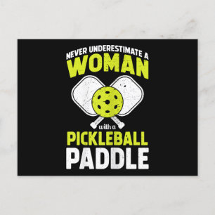 Postal Festiva Regalo del jugador de futbol femenino divertido