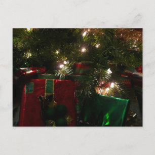Postal Festiva Regalos bajo el feriado de los Navidades de árbol