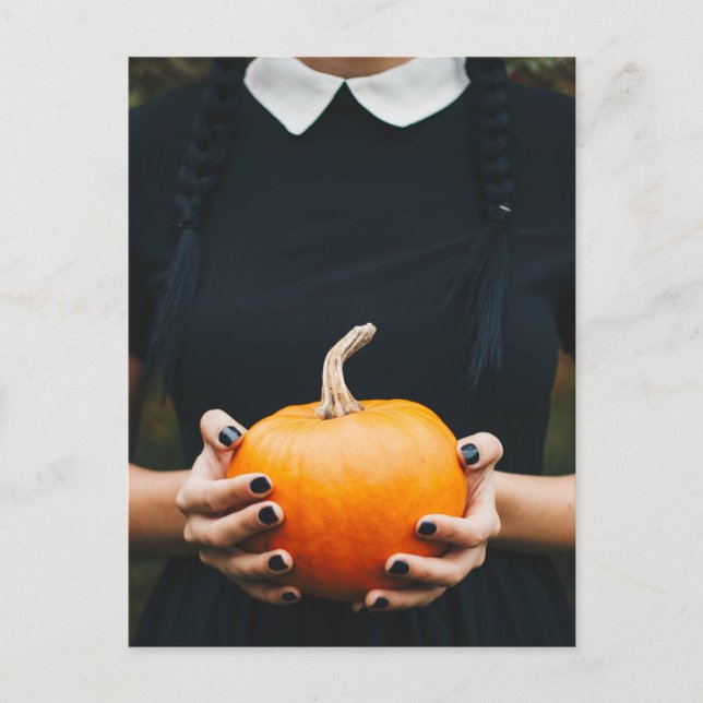 Postal Festiva Ropa negra de calabaza de Halloween (Anverso)