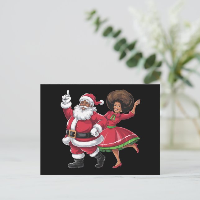 Postal Festiva Santa Señora Claus bailando Navidades estadouniden (Anverso de pie)