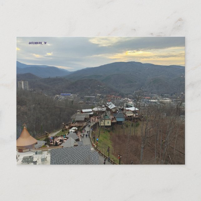 Postal Festiva Smoky Mountain Serenity: Gatlinburg from Above (Anverso)