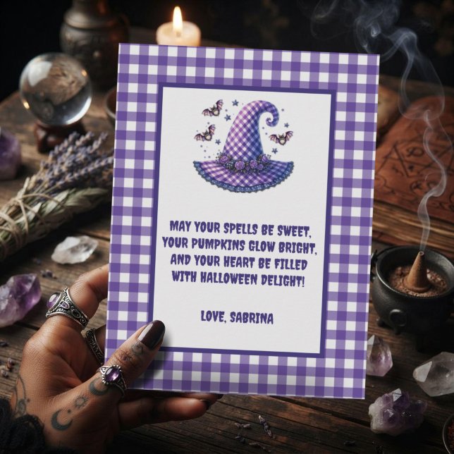 Postal Festiva Sombrero de bruja de Halloween de gingham morado y (Subido por el creador)