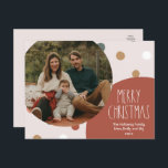 Postal Festiva Terracotta Navidades del Punto Polka del Boho Rojo<br><div class="desc">Esta terracota rojo boho polka dot Navidad una postal de vacaciones es perfecta para su moderno saludo de vacaciones de bohemia inspirado en una casa de campo. El clásico estilo rústico, aunque delicado, le confiere un aspecto muy original, conservándolo en lo lindo y sencillo. Los puntos de polka vienen en...</div>
