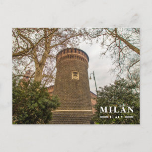 Postal Festiva Torre del Castillo Sforza de Milán a través de árb