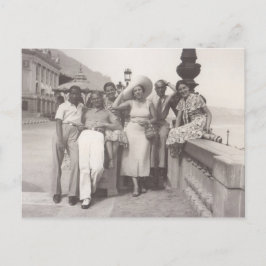 Postal Festiva Vacaciones en Cannes, Francia en los años 30