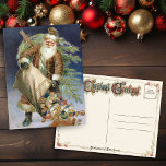 Postal Festiva Vintage Santa con Presentes<br><div class="desc">El viejo mundo de linea dorada Santa vertiendo juguetes de una gran bolsa con un árbol de Navidad atado a su espalda.</div>