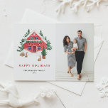 Postal Festiva Watercolor Red Winter Cottage Woodland Photo<br><div class="desc">Felices fiestas! Envíe sus mejores deseos con esta postal de festividad que incluye una cabaña roja nevada, árboles verdes y conejos de bosques dulces. El ilustracion acuático añade un encanto rústico y acogedor que combina a la perfección con su foto personal. Personalizar el mensaje y sube la imagen para crear...</div>