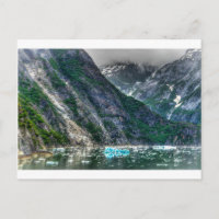 Fiordo del brazo de tracia en Alaska