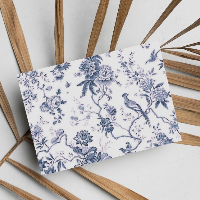 Postal Flora De Aves Azules Y Blancas Cubiertas (Cute Vintage Blue And White Bird Floral Postcard )