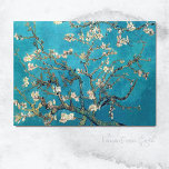 Postal Floreciente árbol de almendras Vincent van Gogh<br><div class="desc">Postal de arte fino con el floreciente árbol de almendros de Vincent van Gogh (1890),  una pintura al óleo del período post-impresionista. Hermosa primavera florece contra un cielo azul vívido.</div>