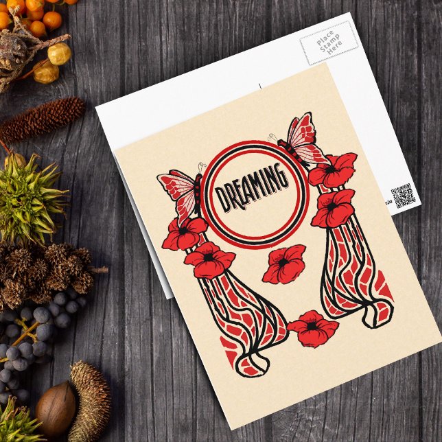 Postal Flores de adormidera roja mariposa Resumen Soñando (Abstract Design red poppy flowers butterflies on tan postcard.)