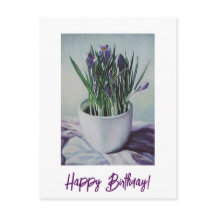 Flores moradas en una carta de arte de cumpleaños