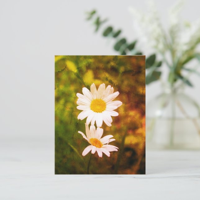 Postal Flores Románticas – Pareja de Margaritas Botánicas (Anverso de pie)