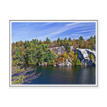 Foliage otoñal alrededor del lago Minnewaska