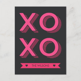 Postal Fondo rosa y oscuro de los corazones XOXO