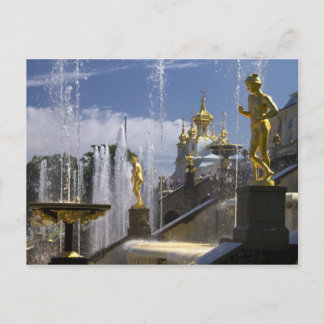 Postal fontanes de Petergof, San Petersburgo, Rusia