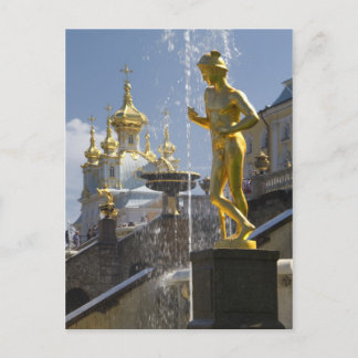 Postal fontanes de Petergof, San Petersburgo, Rusia