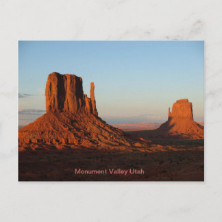 Postal Formación de roca del desierto de Utah en Monument