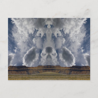 Postal Formaciones en la nube sobre el desierto