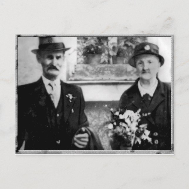 Postal Foto antigua con los abuelos (Anverso)