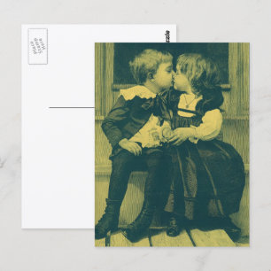 Postal Foto antigua de amor y romance, niños besándose