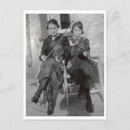 Postal Foto antigua de dos mujeres con violines