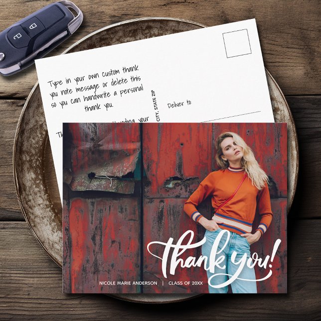 Postal Foto de graduación moderna Gracias (Modern script thank you photo graduation postcards)