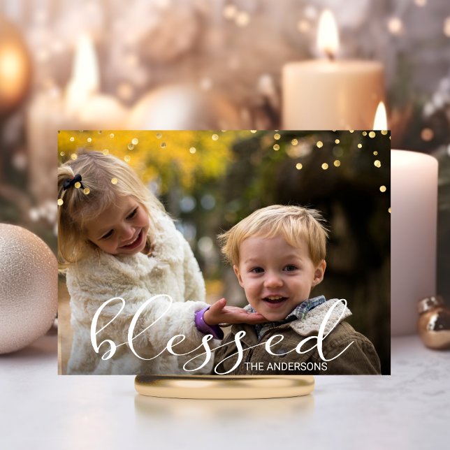 Postal Foto de Navidades de la Familia Oro Moderno con BE (Modern Gold Family BLESSED Christmas Photo Postcard)