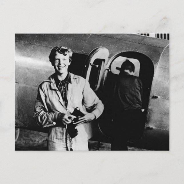 Postal Foto de Vintage Amelia Earhart (Anverso)
