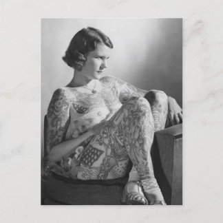 Postal Foto de Vintage B&W, Chica de Sailor Tattooed
