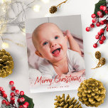 Postal Foto manuscrita del Purpurina rojo Feliz Navidad<br><div class="desc">Sencilla tarjeta de Navidades de fotos lindo,  con un tipo de letra manuscrita de purpurina dorado,  genial para imágenes ligeras.</div>