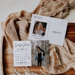 Postal Foto moderna de caligrafía Salven la fecha<br><div class="desc">Se trata de un mínimo moderno salvo la postal de fecha con un tipo de letra calligráfica moderno un tipo de letra simple. ¡Usa el botón "personalizar esta plantilla" para hacer de este imán completamente propio! Añade tu propia imagen especial e ingresa cualquier texto para que esto guarde la postal...</div>