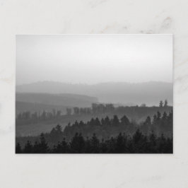 Postal Foto paisajística de Misty Mountains