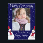 Postal Foto personalizada de Snowman Navidades<br><div class="desc">Envíe un poco de amor extra esta temporada navideña con una tarjeta de foto navideña personalizada. Con un alegre motivo de muñeco de nieve,  esta carta seguramente traerá alegría a quien la reciba.</div>