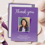 Postal Foto Purple 50th Birthday Gracias<br><div class="desc">Foto Purple 50th Birthday Gracias Postcard. El fondo es violento y el texto es de color blanco. Personalízalo con tu foto,  tu nombre y nota de agradecimiento.</div>