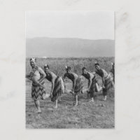 Fotografía de danza maorí de guerra