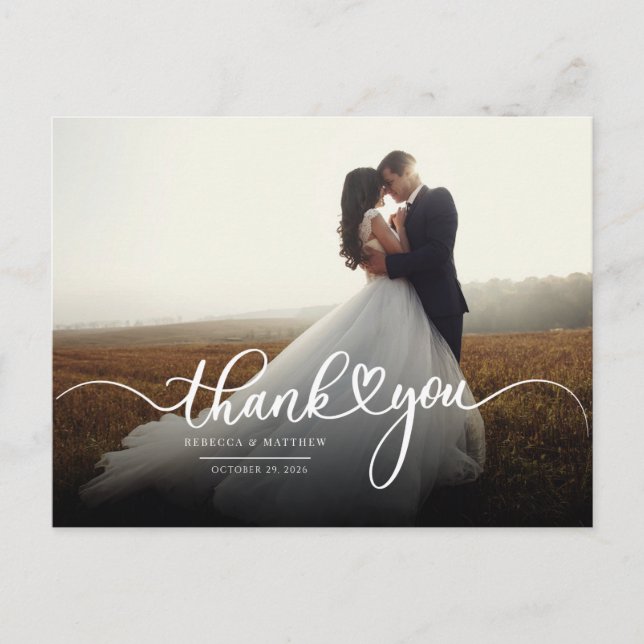 Postal Fotografía de Newlyweds con letras de mano moderna (Anverso)