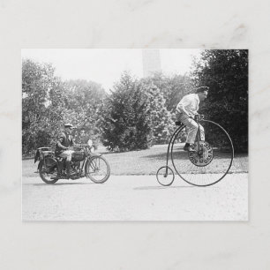 Postal Fotografía de Velocipede y motocicleta de la polic
